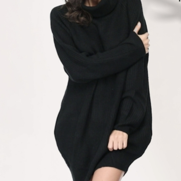 Oversized turtleneck sweater dress - Picture 3 of 12